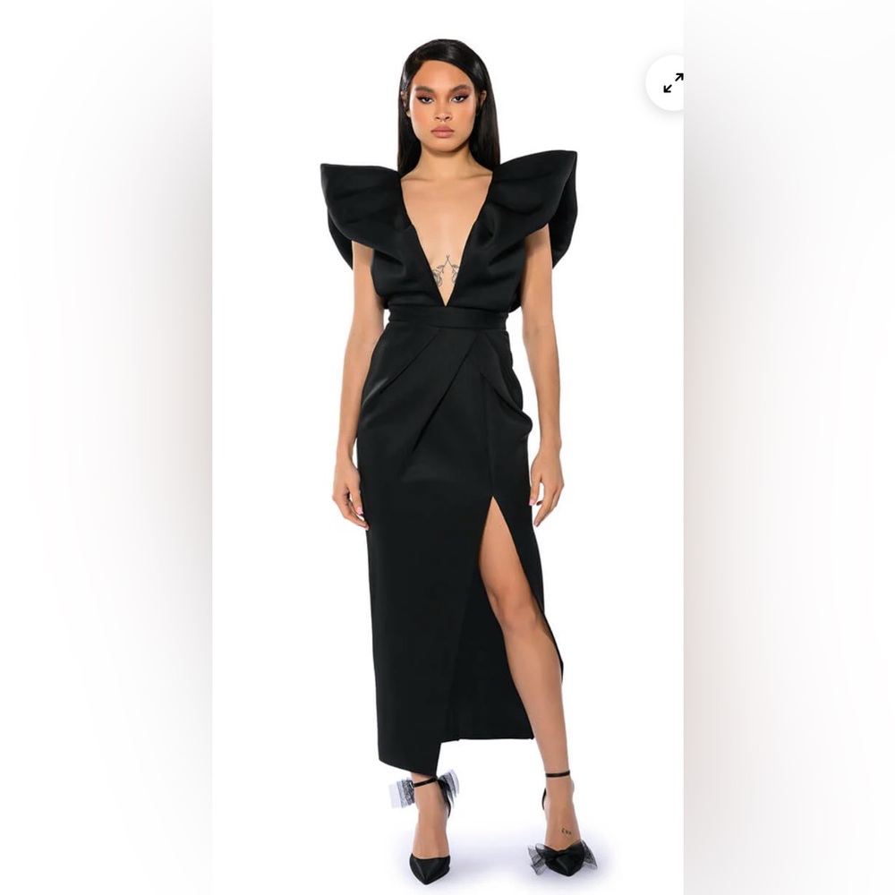 The Minka Collection Elegant Black Evening Dress